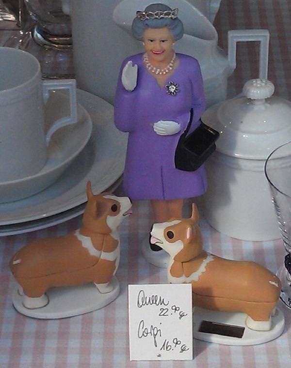 Model of the Queen with two Corgis